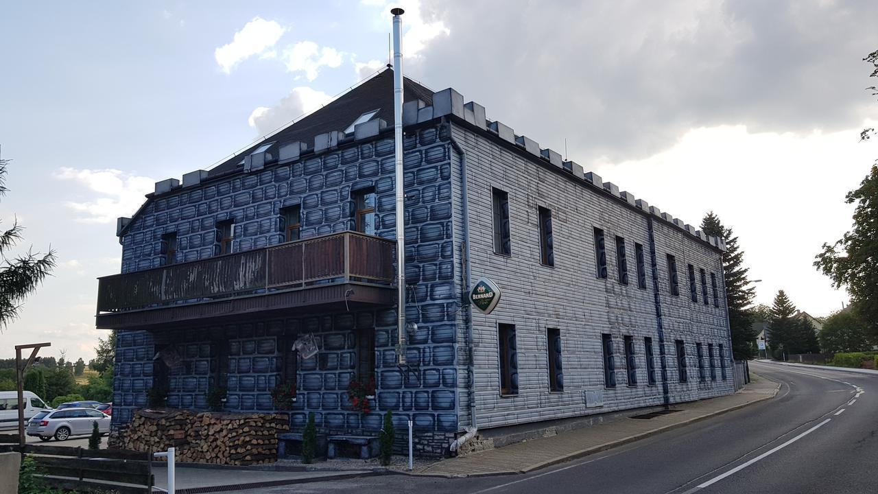 Hotel Camelot Tisa Exterior photo